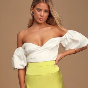 NWT  Lulus Hot in Here Off Shoulder Crop Top